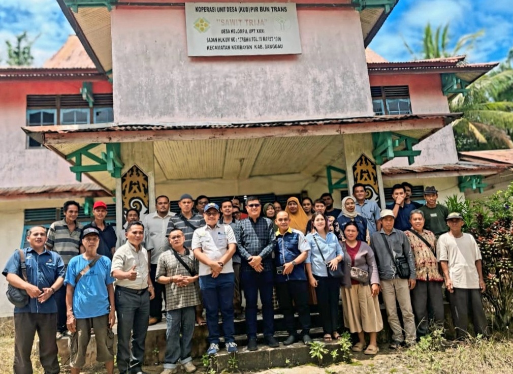 Holding Perkebunan Nusantara Melalui PTPN IV Regional V Perkuat Program PSR melalui Sosialisasi Bibit Unggul di KUD Sawit Trija
