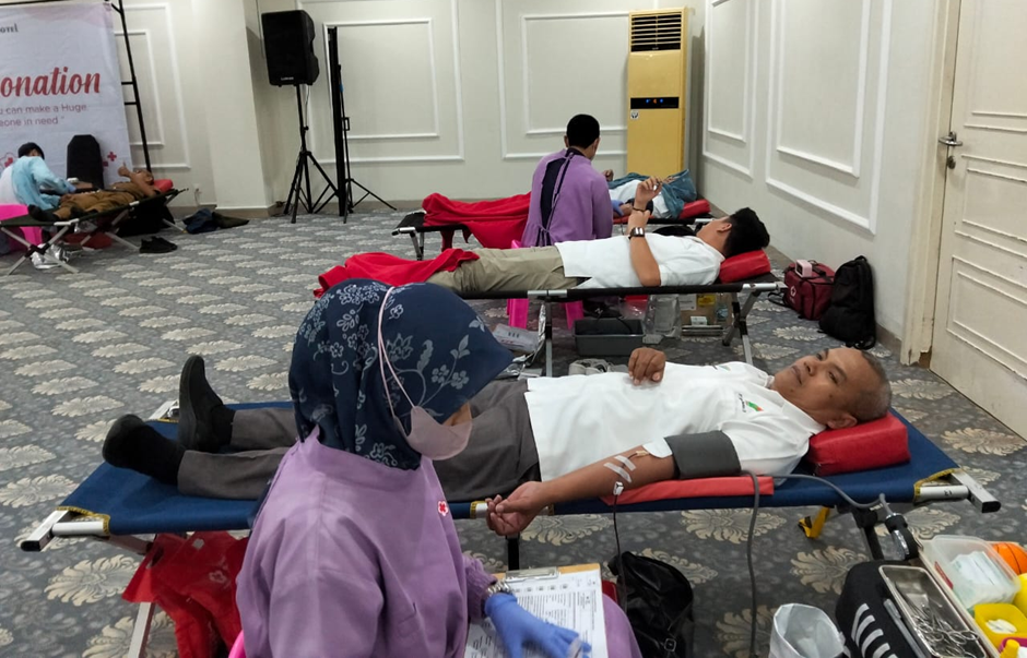 Holding Perkebunan Nusantara Dorong Aksi Kemanusiaan, PTPN IV PalmCo Regional VII Dukung Kegiatan PMI Lampung