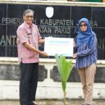 Holding Perkebunan Nusantara Dukung Ketahanan Pangan, PTPN I Regional 3 Salurkan Bibit Kelapa di Jepara