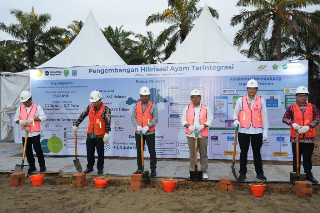 Pemerintah Perkuat Swasembada Protein, Holding Perkebunan Nusantara Dukung Hilirisasi Ayam Terintegrasi Melalui Penyediaan Aset Lahan