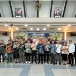 Holding Perkebunan Nusantara melalui PTPN IV Regional V Bahas Hilirisasi Ayam Terintegrasi Bersama DPRD Landak