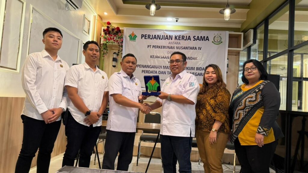 PTPN III (Persero) melalui PTPN IV Regional V Gandeng Kejari Landak dalam Penguatan Aspek Perdata dan TUN