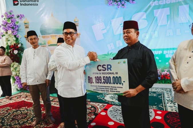 Respon Cepat PTPN Group Bangun Kembali Gedung Sekolah di Rokan Hulu Pasca Terbakar