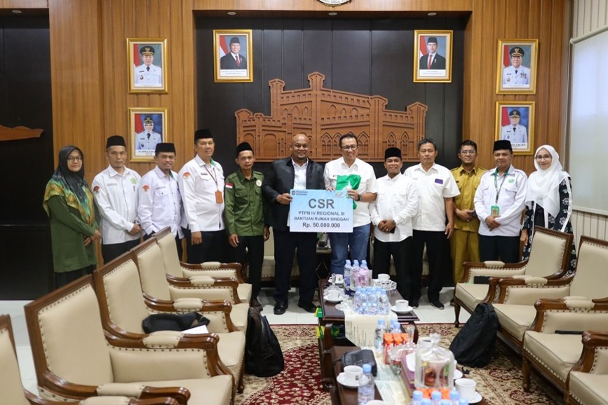 Holding Perkebunan Nusantara Dukung Akses Kesehatan Dhuafa, PTPN IV PalmCo Salurkan Bantuan untuk Rumah Singgah Kesehatan di Siak